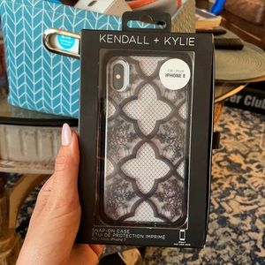 Kendall and Kylie iPhone 8 case